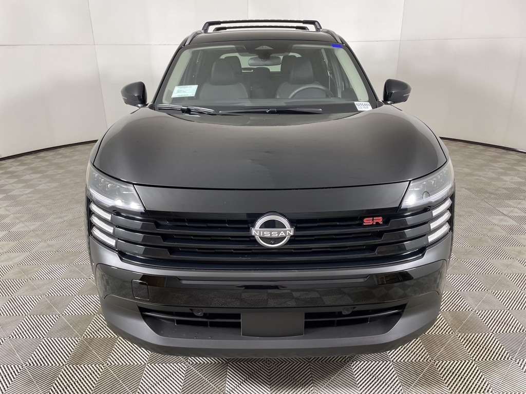 2025 Nissan Kicks SR photo 2