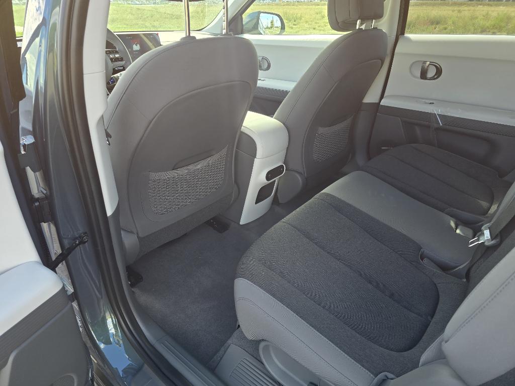 2025 Hyundai Ioniq 5 SE photo 13