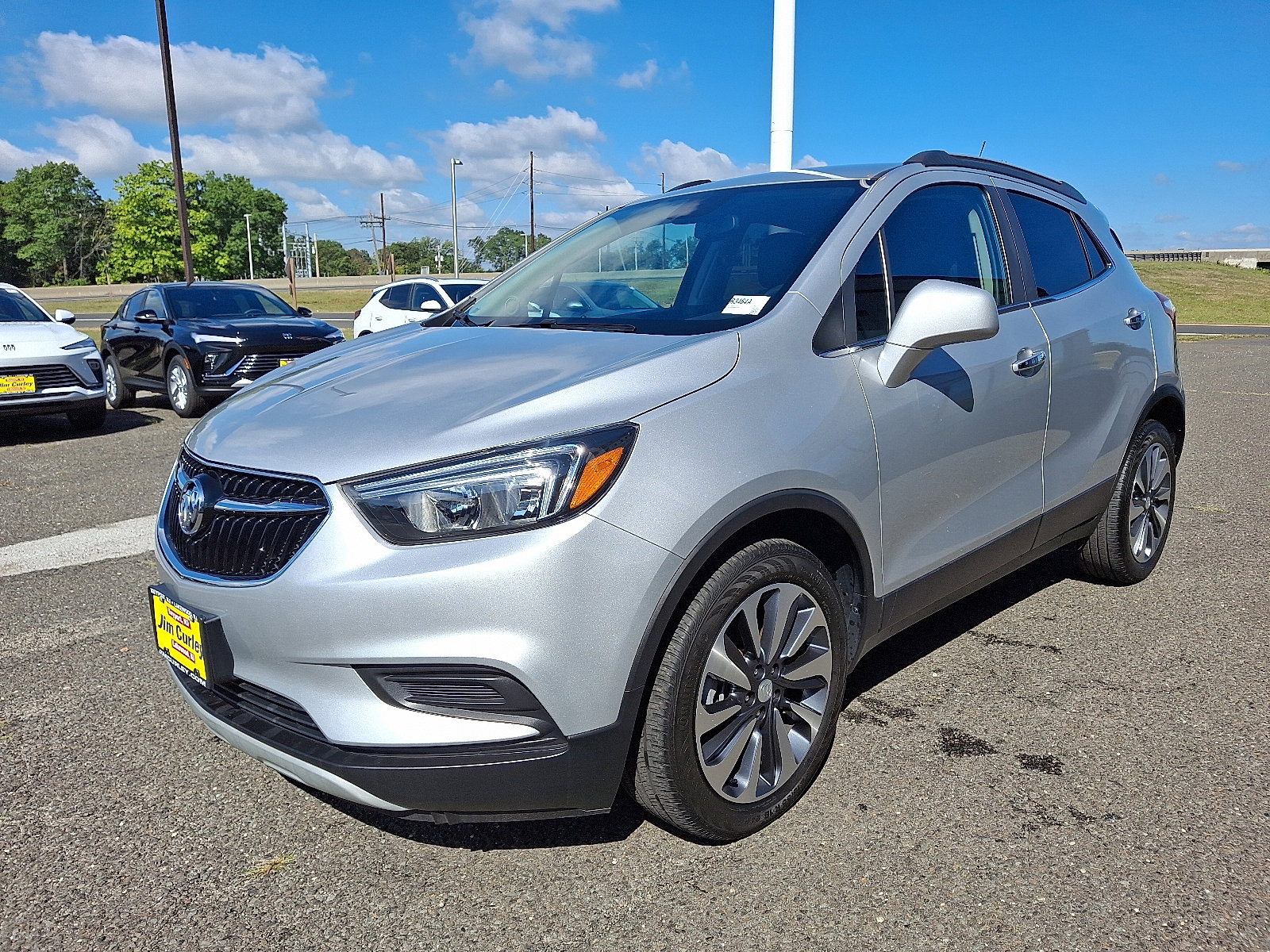 2022 Buick Encore Preferred photo 2