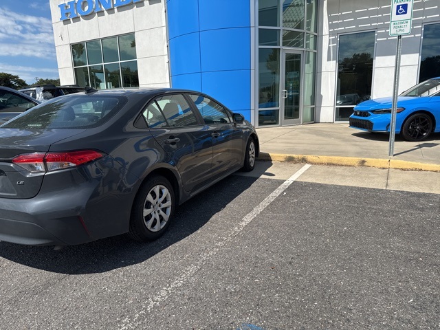 2024 Toyota Corolla LE photo 2