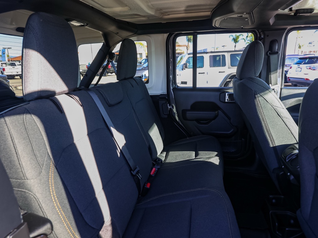 New 2026 Granite Crystal Metallic Clear-Coat Exterior Paint Jeep Willys image 16