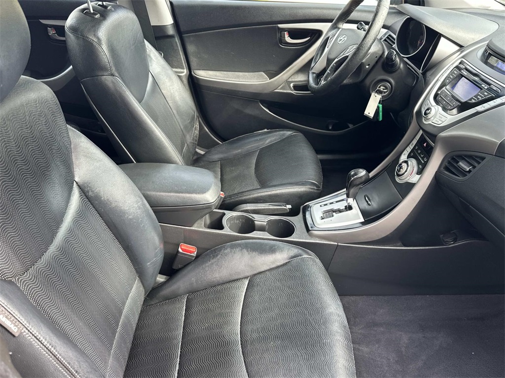 2011 Hyundai Elantra Limited photo 15