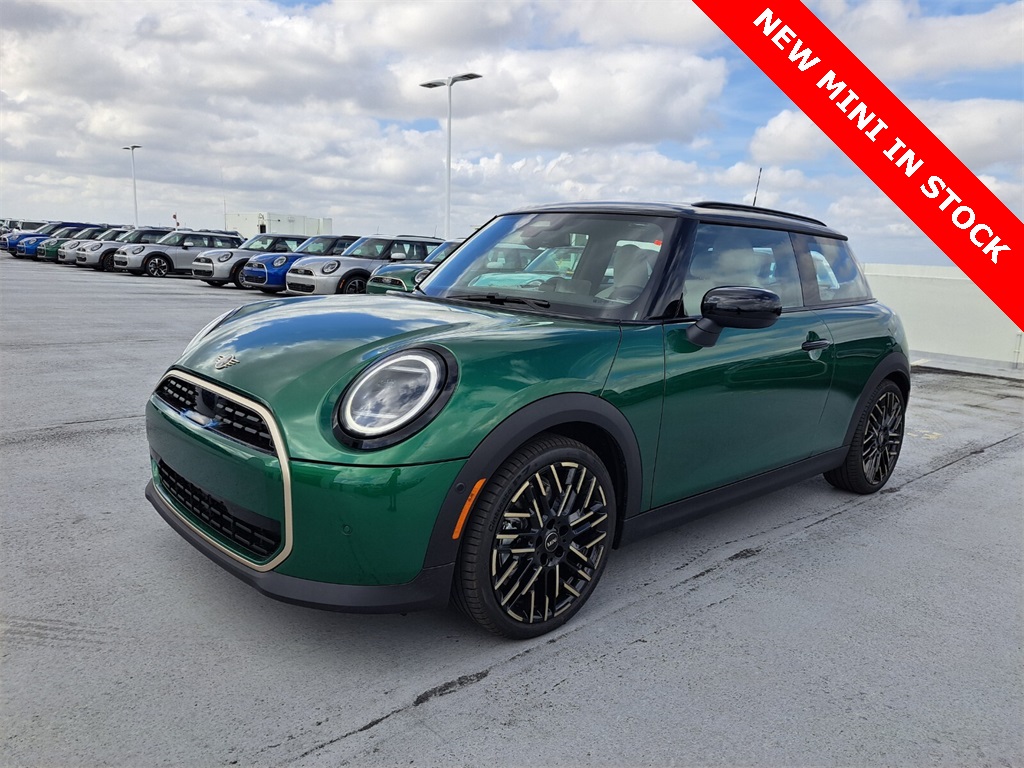 2025 Mini Cooper 2 Door Hardtop Signature photo 7