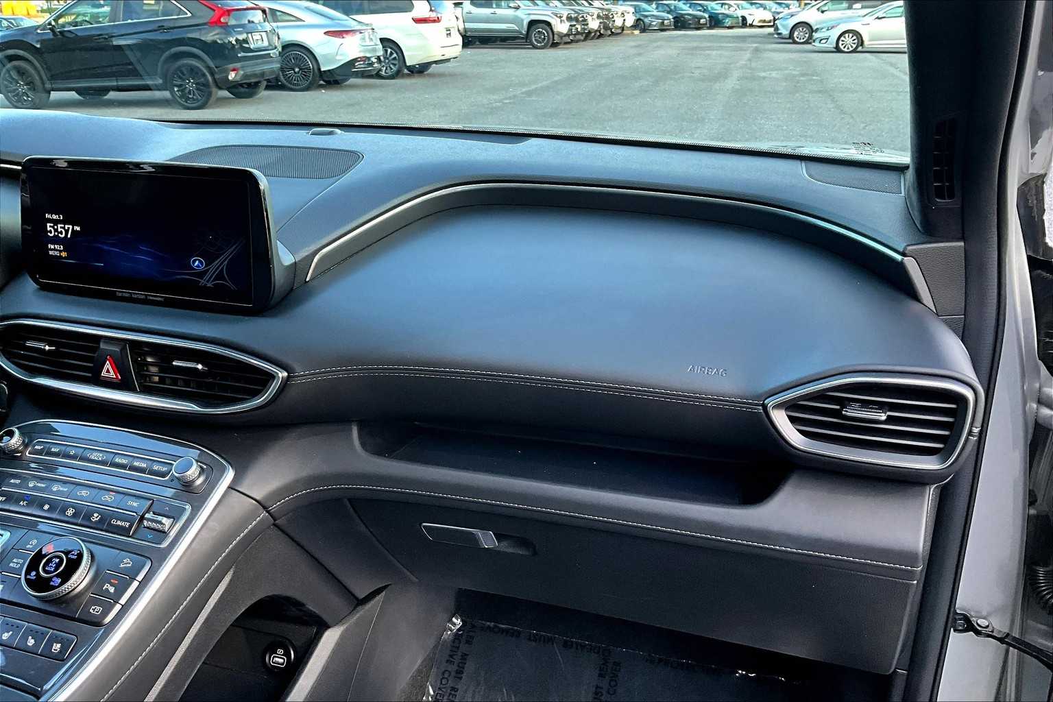 2022 Hyundai Santa Fe Calligraphy photo 17