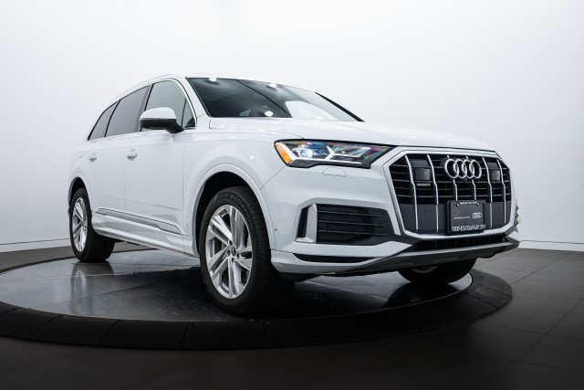 2023 Audi Q7 Premium