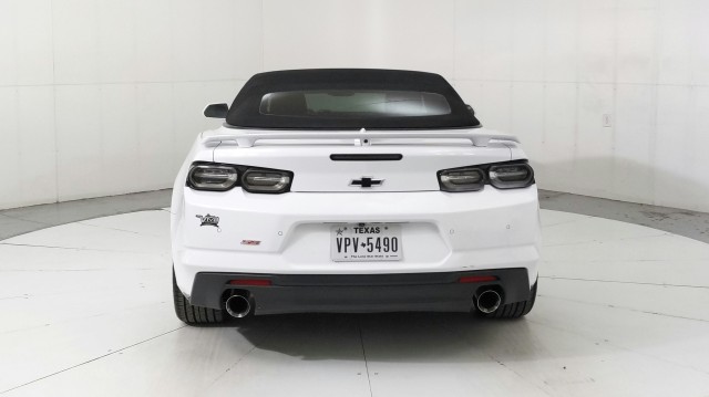 Used 2022  Chevrolet 2SS image 4
