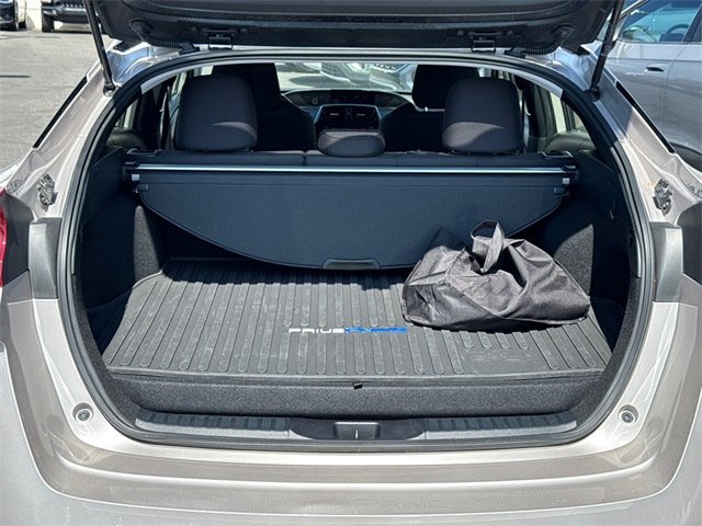 2022 Toyota Prius Prime LE photo 11