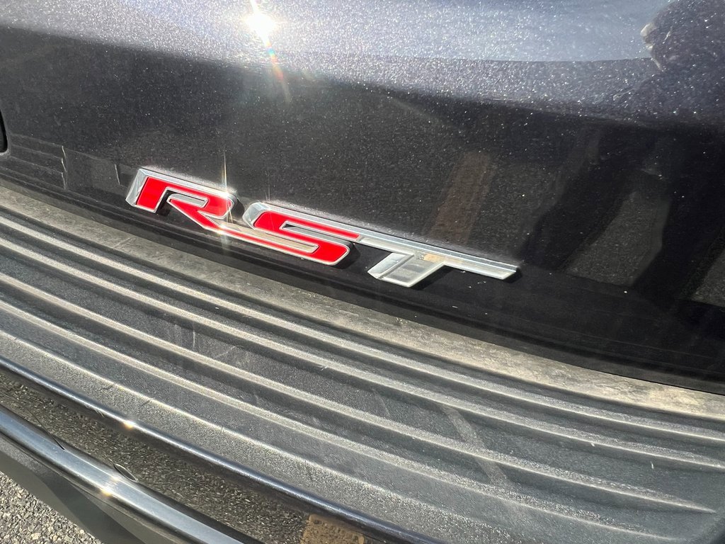 2023 Chevrolet Tahoe RST photo 3