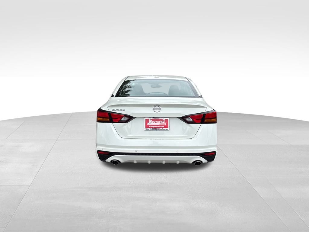 2025 Nissan Altima SV Special Edition photo 2