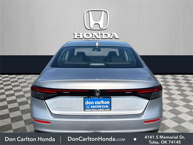 2025 Honda Accord LX photo 4