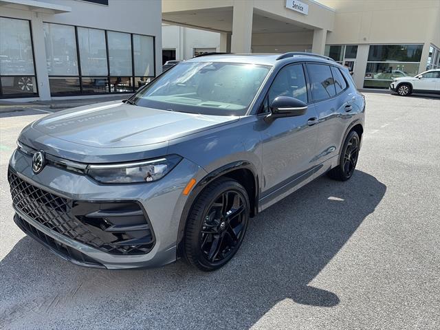 2025 Volkswagen Tiguan SE R-Line Black photo 3