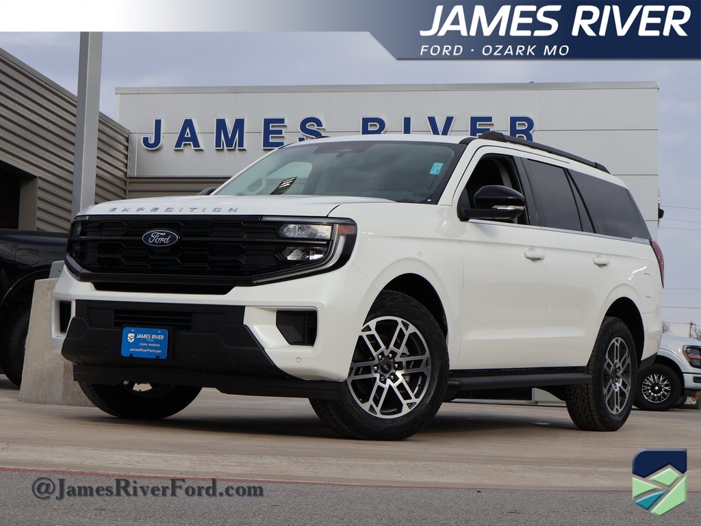 2025 Ford Expedition Active's photo