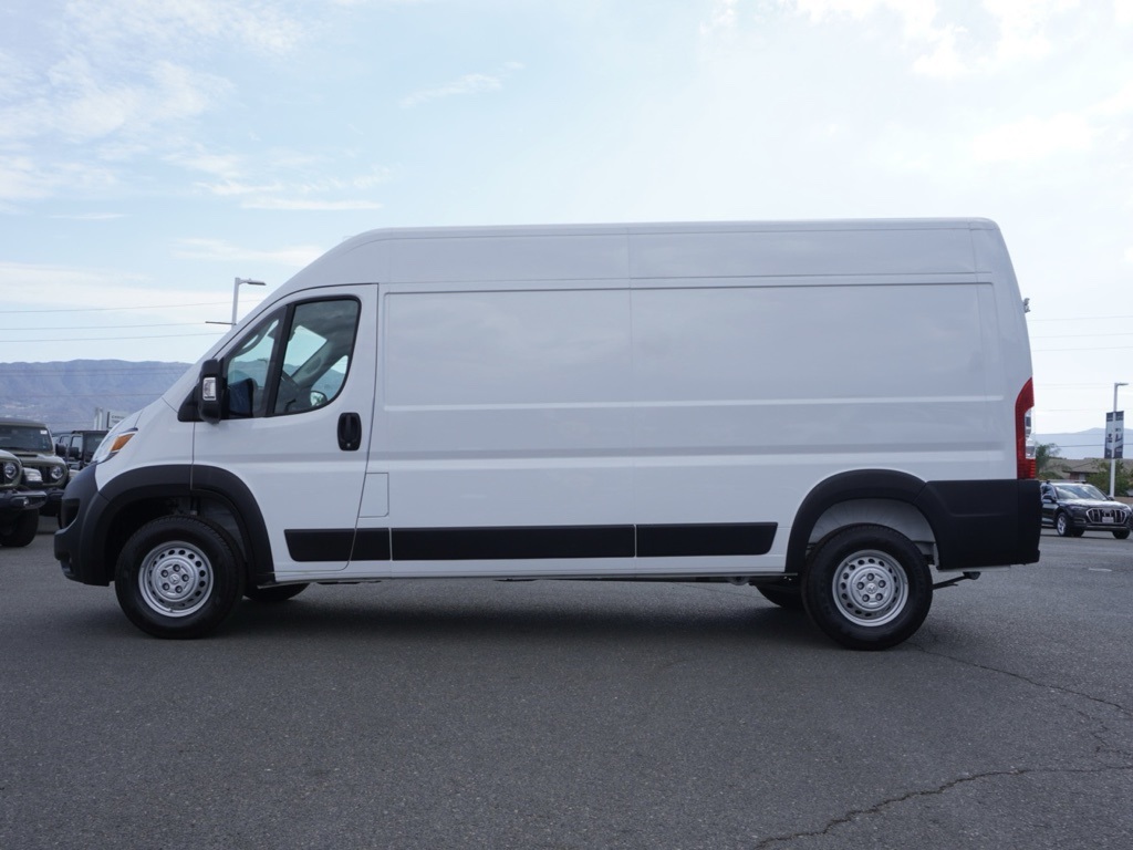 2025 Ram ProMaster 2500 Cargo Van photo 3
