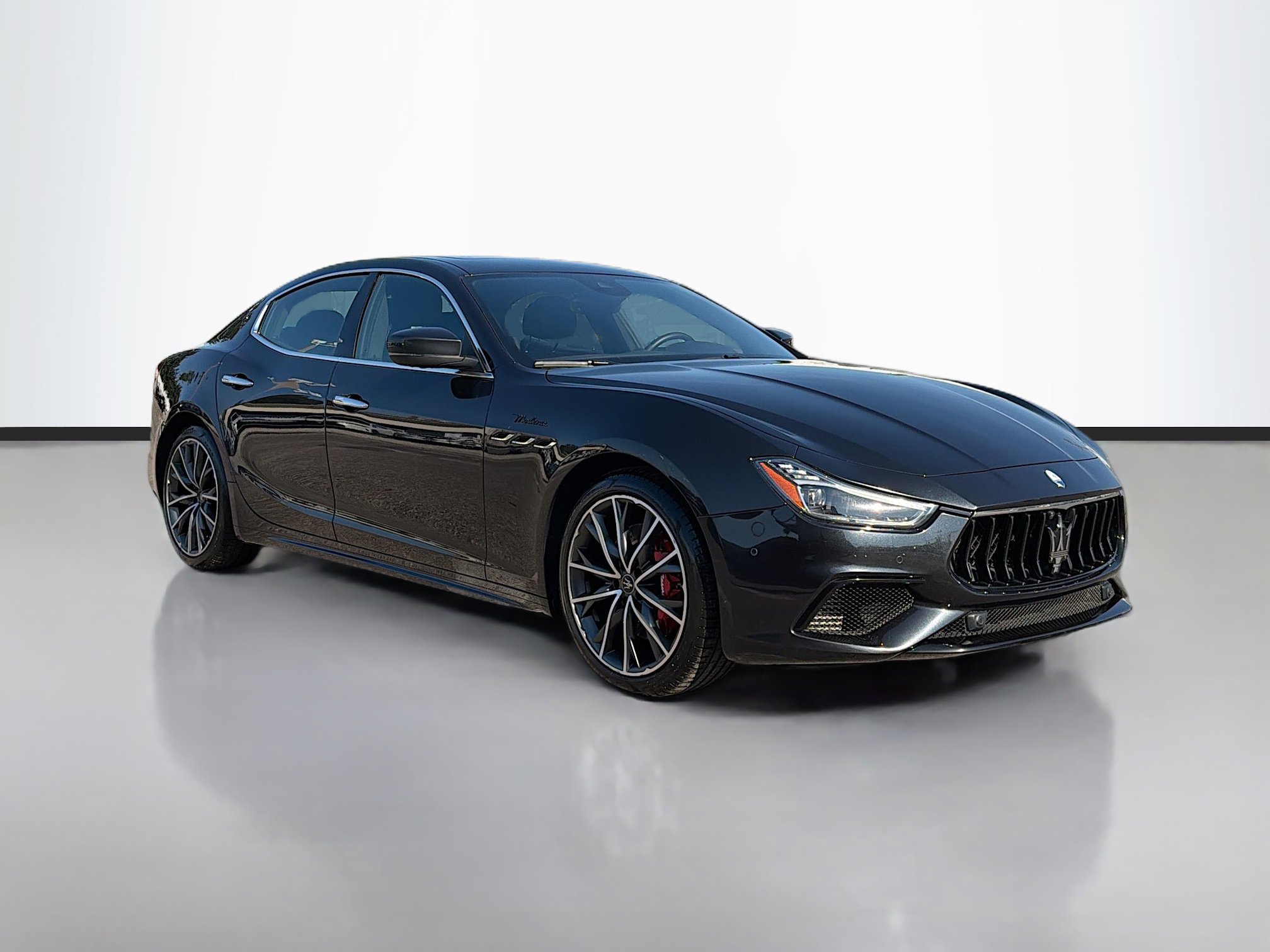 2023 Maserati Ghibli Modena's photo