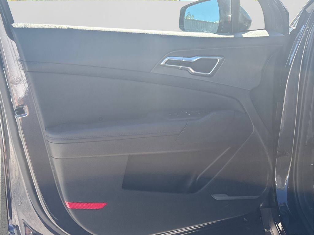 2026 Kia Sportage X-Line photo 11