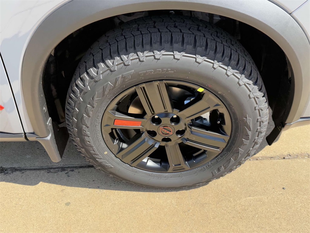 2026 Nissan Rogue SV photo 10