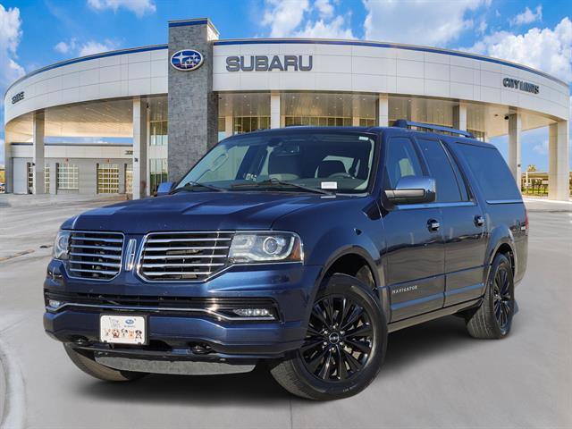 2015 Lincoln Navigator Base's photo