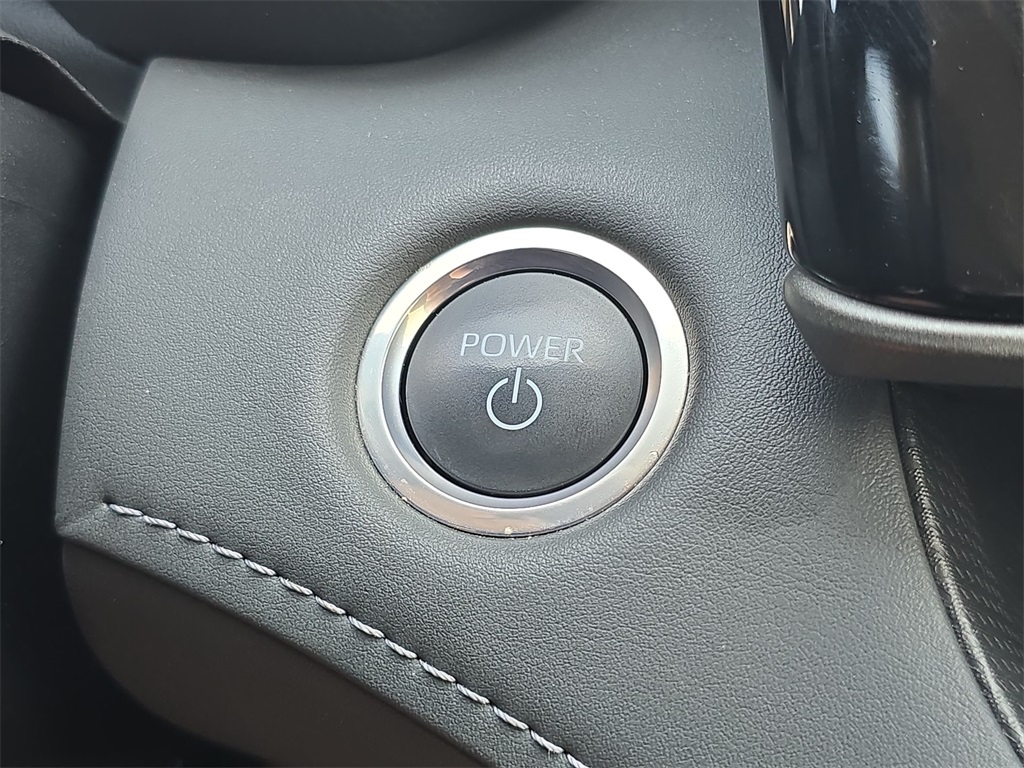 2024 Toyota Highlander Hybrid XLE photo 29