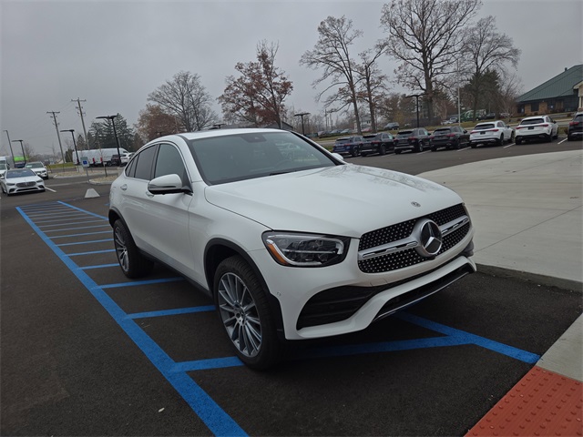 2022 Mercedes-Benz GLC Coupe GLC300's photo