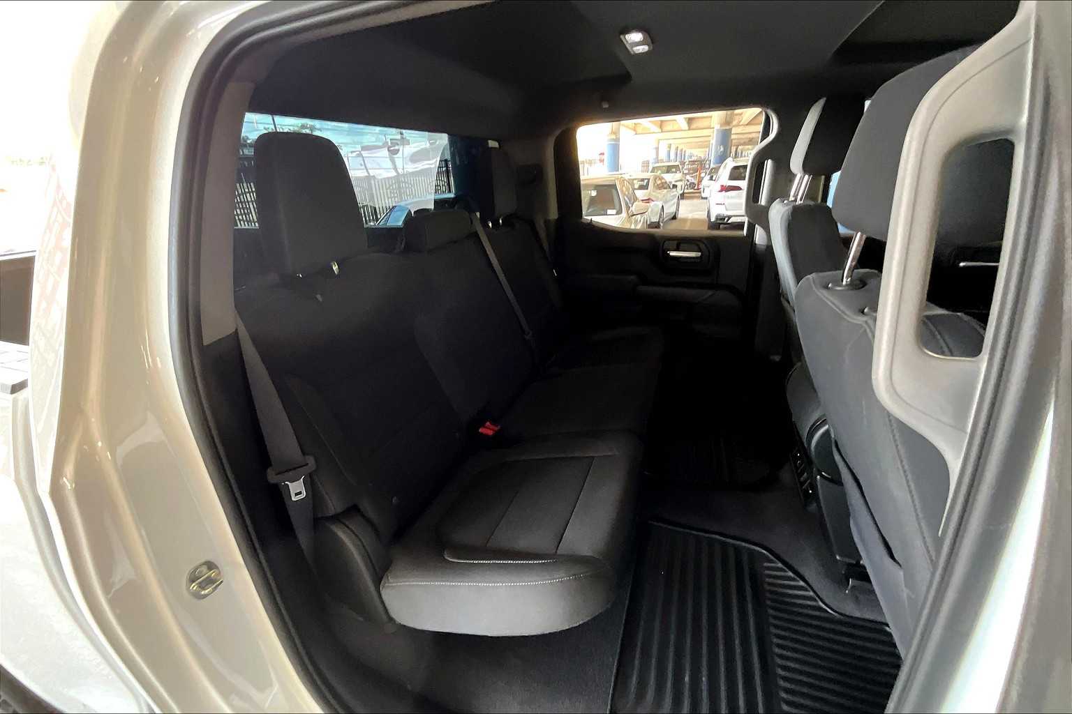 2020 Chevrolet Silverado 1500 LT photo 19
