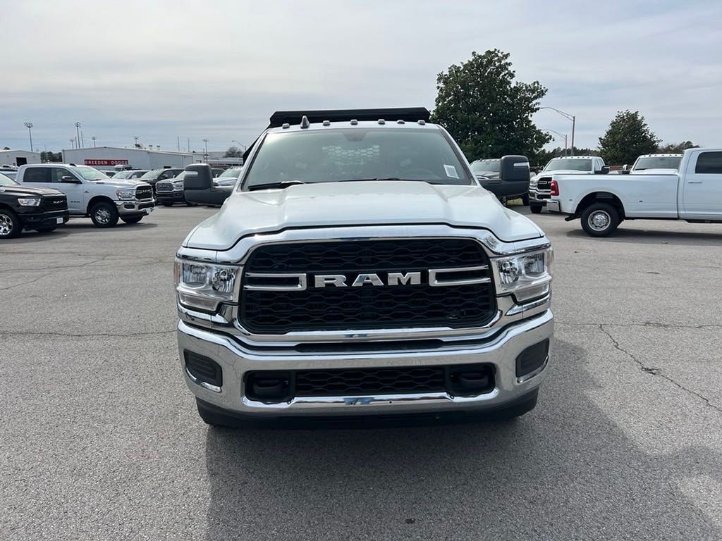 2024 Ram 3500 Tradesman photo 3