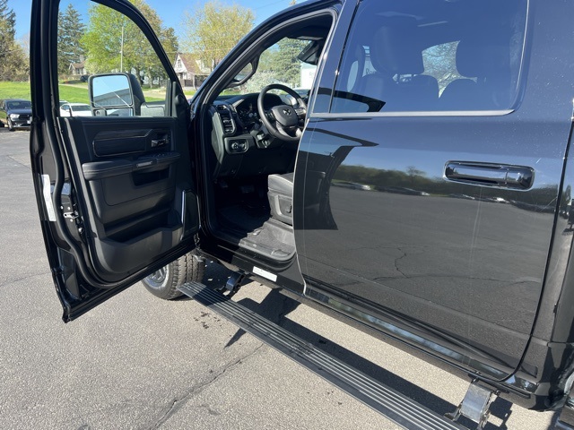 2025 Ram 3500 Limited photo 3
