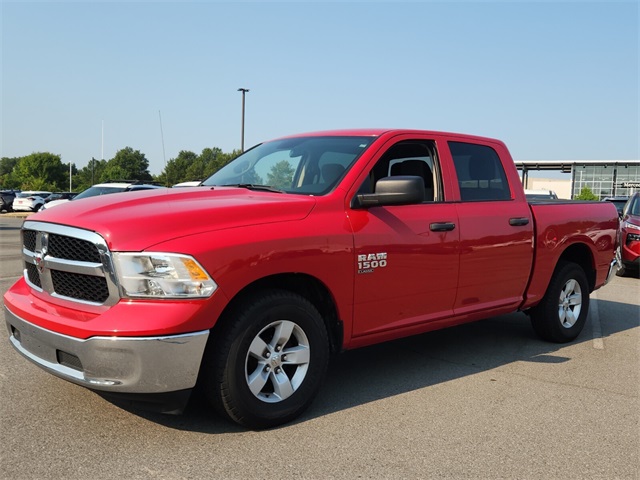 2022 Ram 1500 Classic SLT photo 7