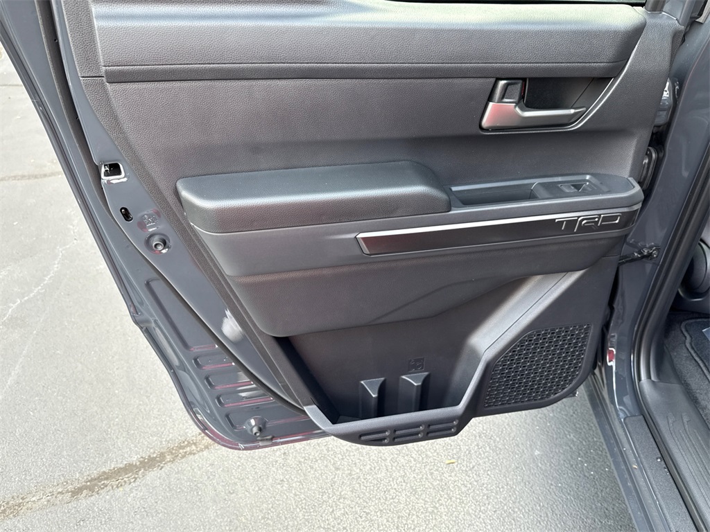 2025 Toyota Tacoma TRD Sport photo 21