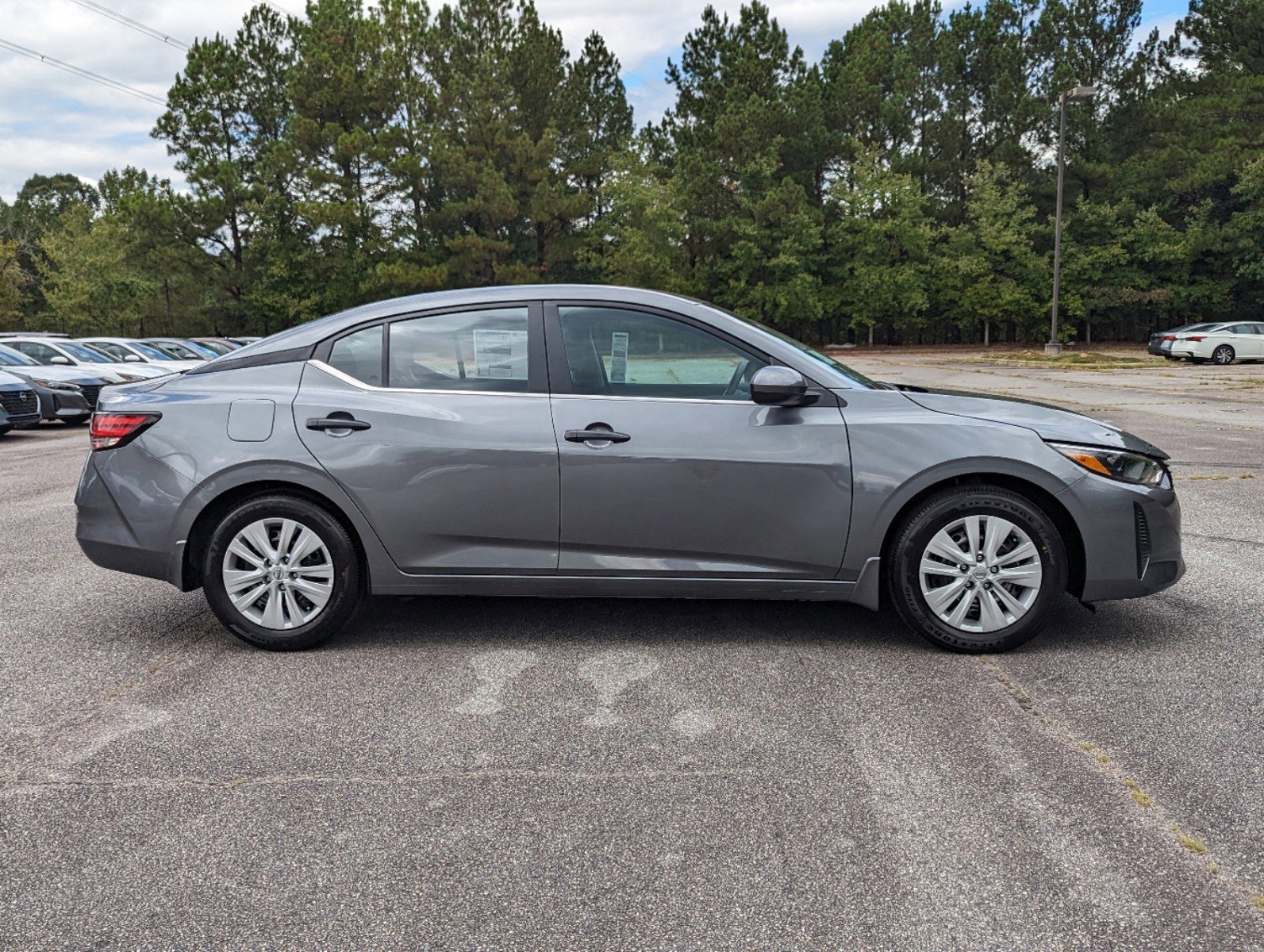 2025 Nissan Sentra S photo 2