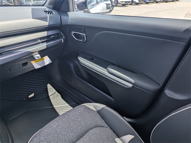 2025 Kia K4 GT-Line photo 15