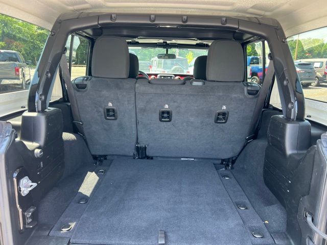 2021 Jeep Wrangler Unlimited Rubicon photo 21