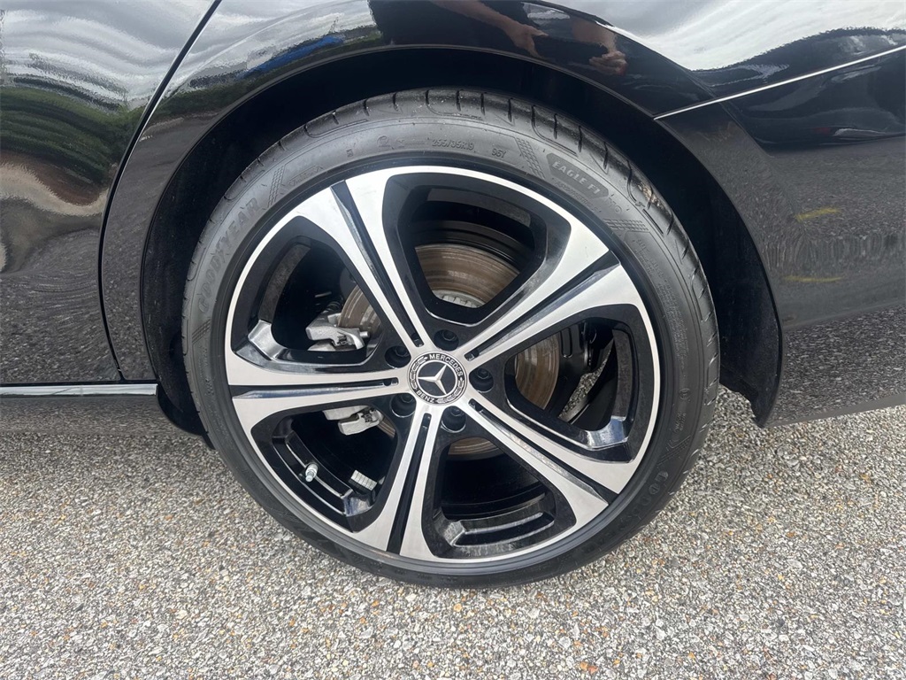 2024 Mercedes Benz C 300 photo 4