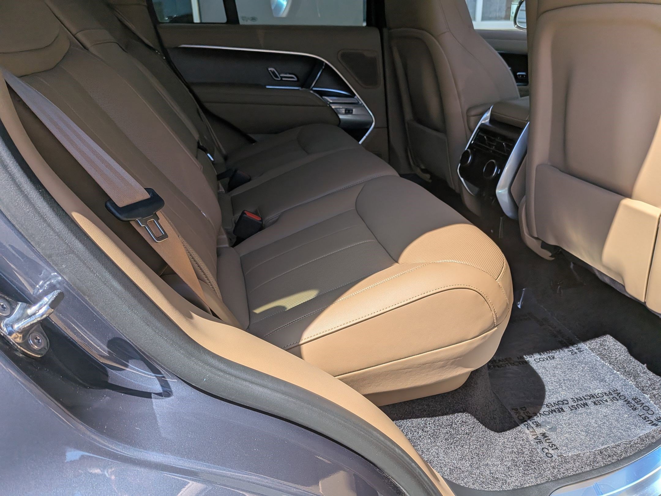 2025 Land Rover Range Rover SE photo 28