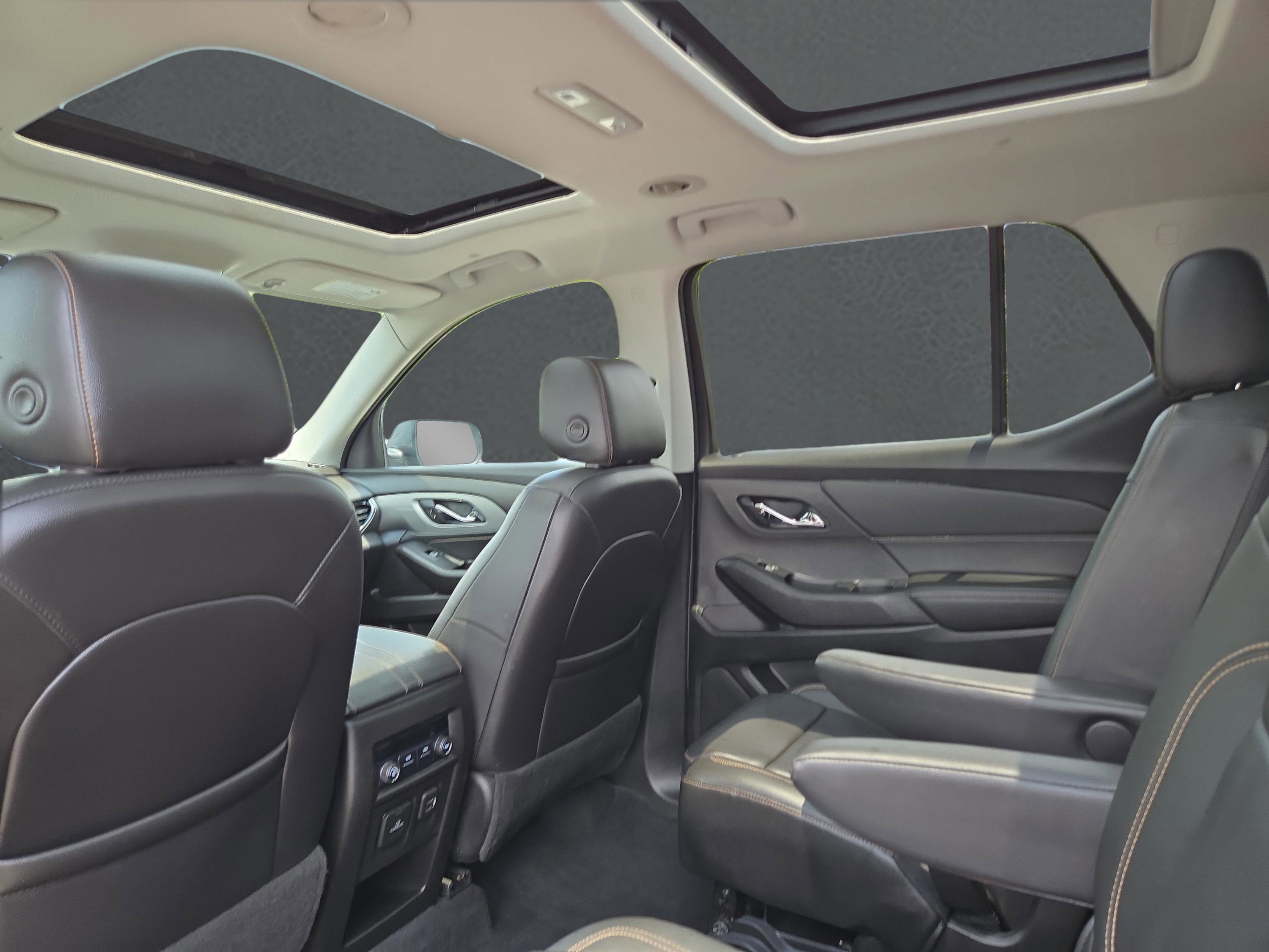 2021 Chevrolet Traverse RS photo 11