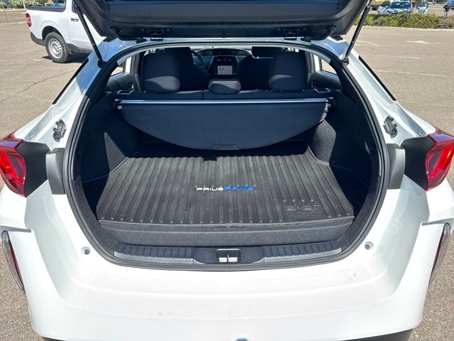 2022 Toyota Prius Prime LE photo 18