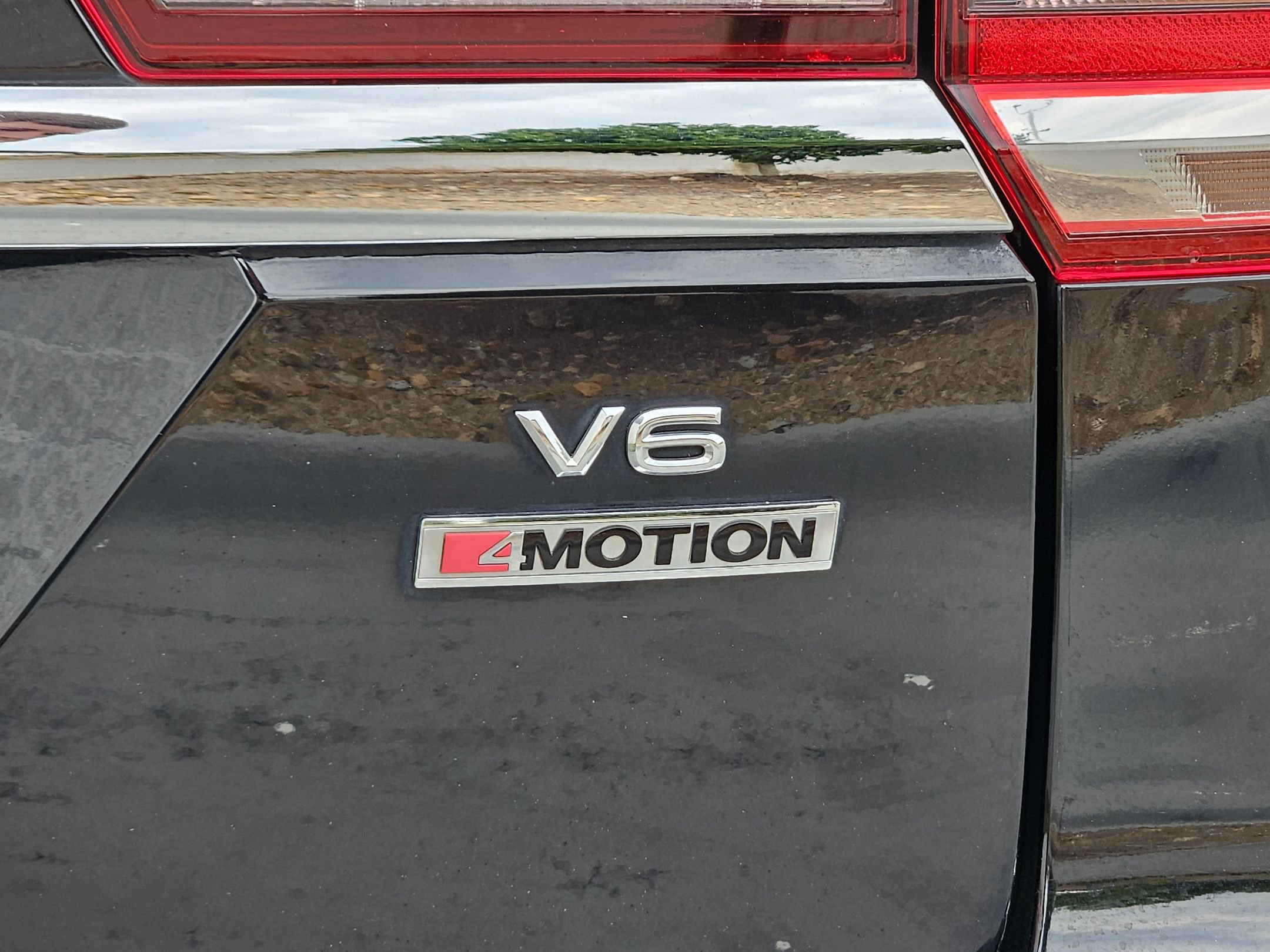 2019 Volkswagen Atlas V6 SEL Premium photo 25