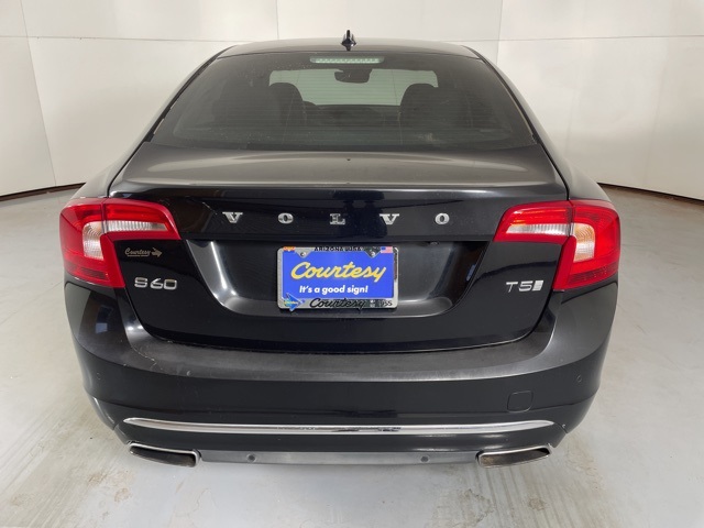 2017 Volvo S60 Inscription T5 photo 6