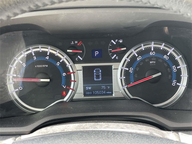 2018 Toyota 4Runner SR5 photo 25