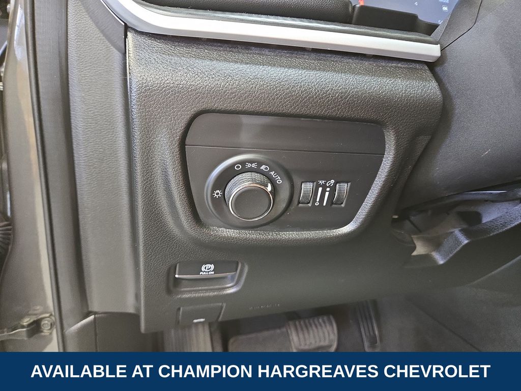 2023 Jeep Grand Cherokee Laredo photo 16