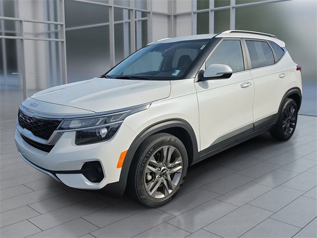 2022 Kia Seltos S's photo