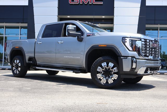 2025 Gmc Sierra 3500 HD Denali photo 2