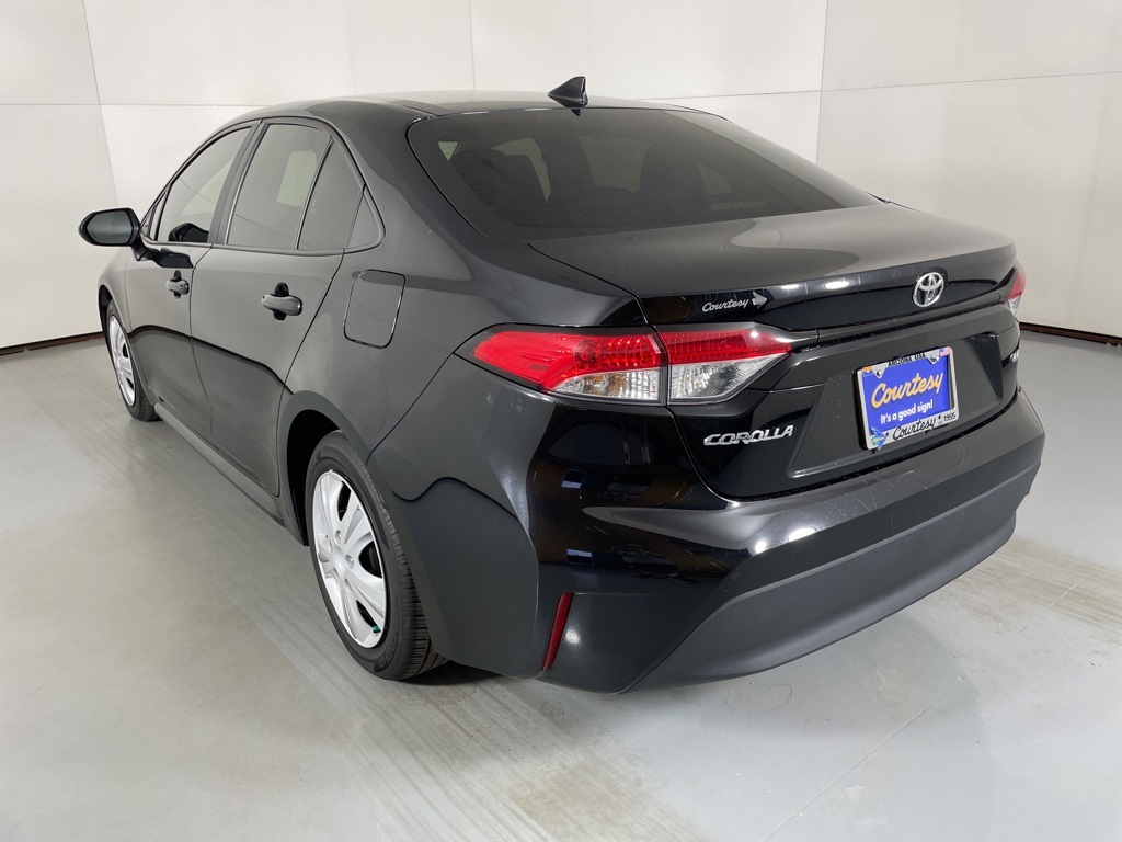 2024 Toyota Corolla LE photo 5