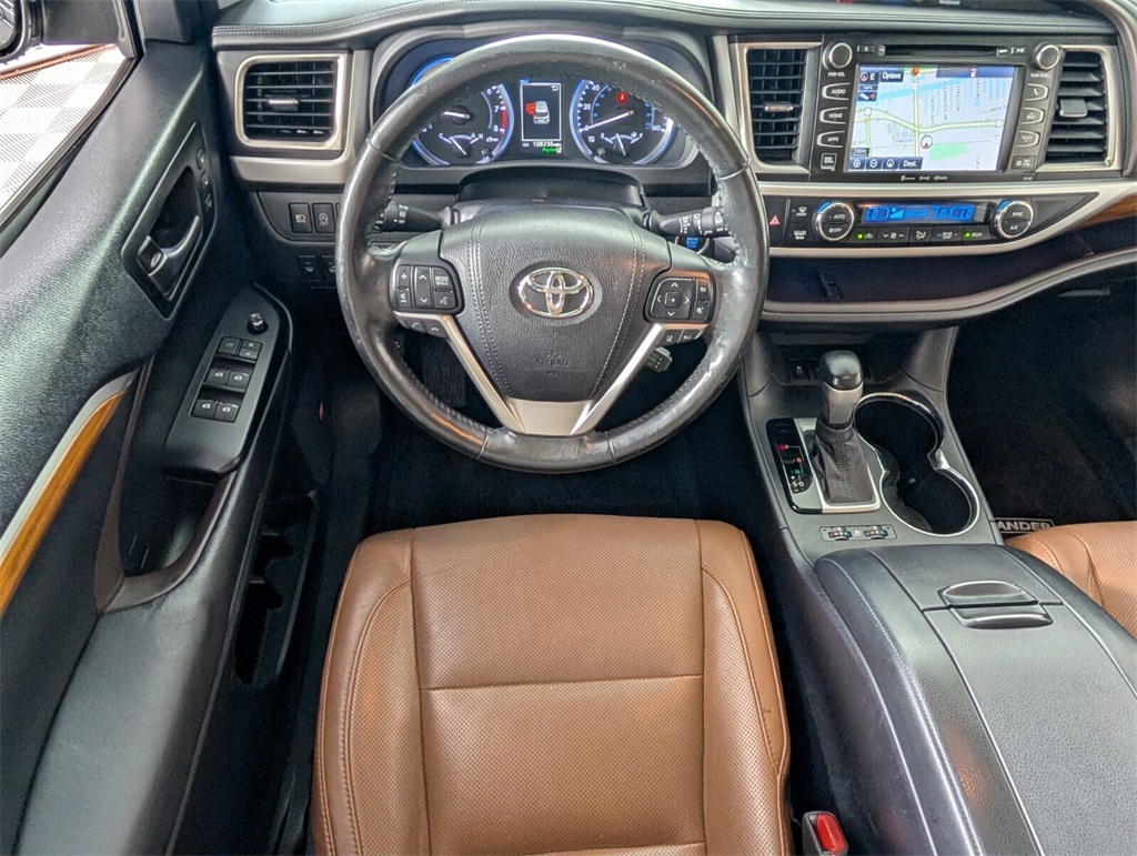 2017 Toyota Highlander Limited Platinum photo 8