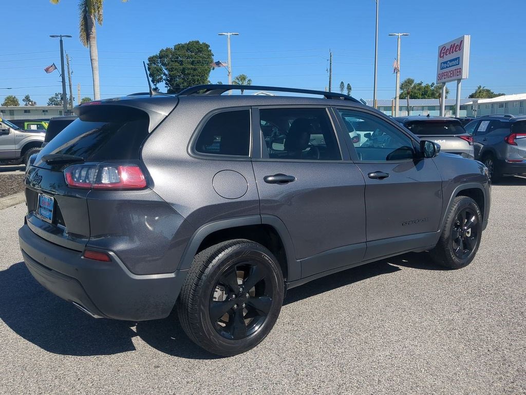 2020 Jeep Cherokee Latitude photo 4
