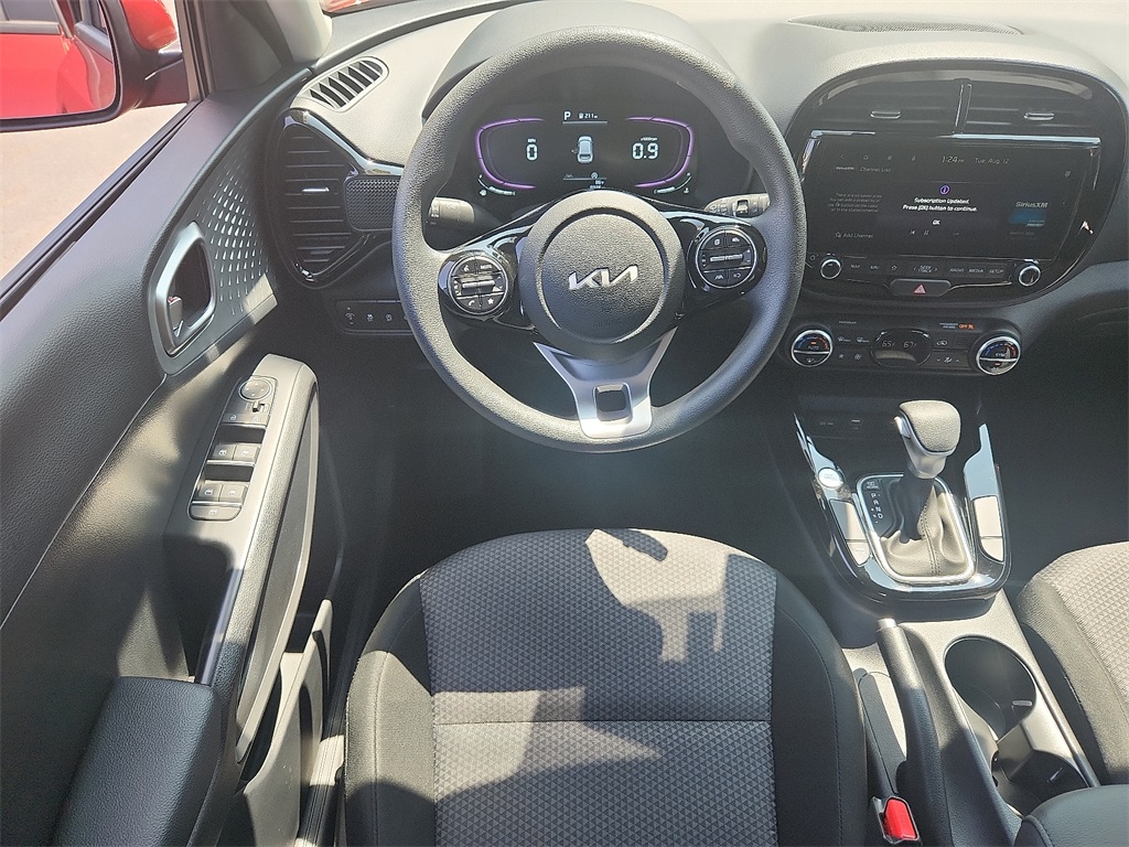 2024 Kia Soul S photo 12