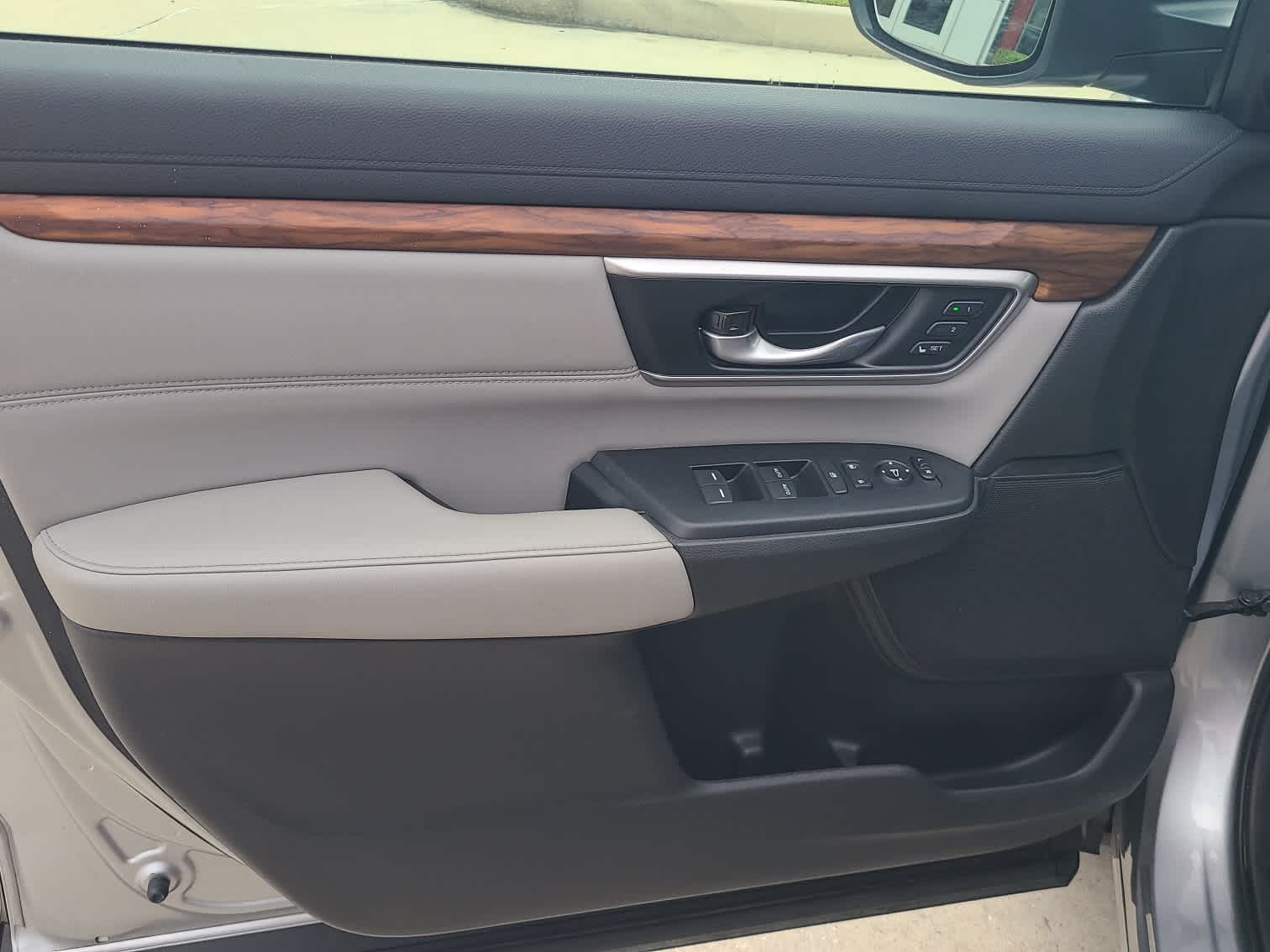 2022 Honda CR-V Hybrid EX-L photo 7