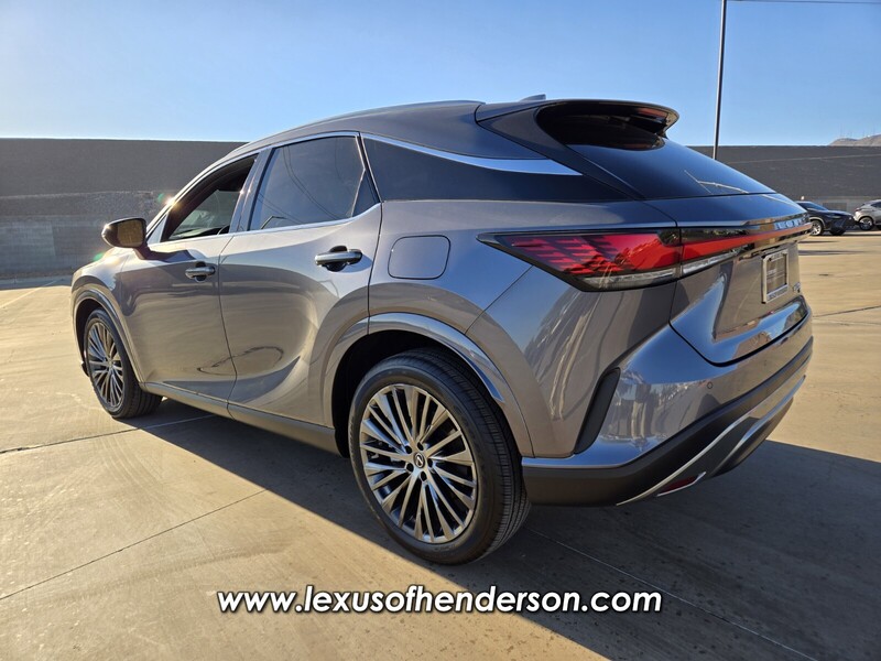 2023 Lexus RX 350h Luxury photo 4