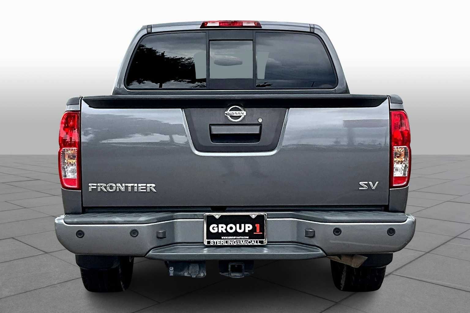 2020 Nissan Frontier SV Crew Cab photo 3