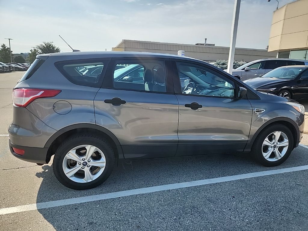 2014 Ford Escape S photo 4