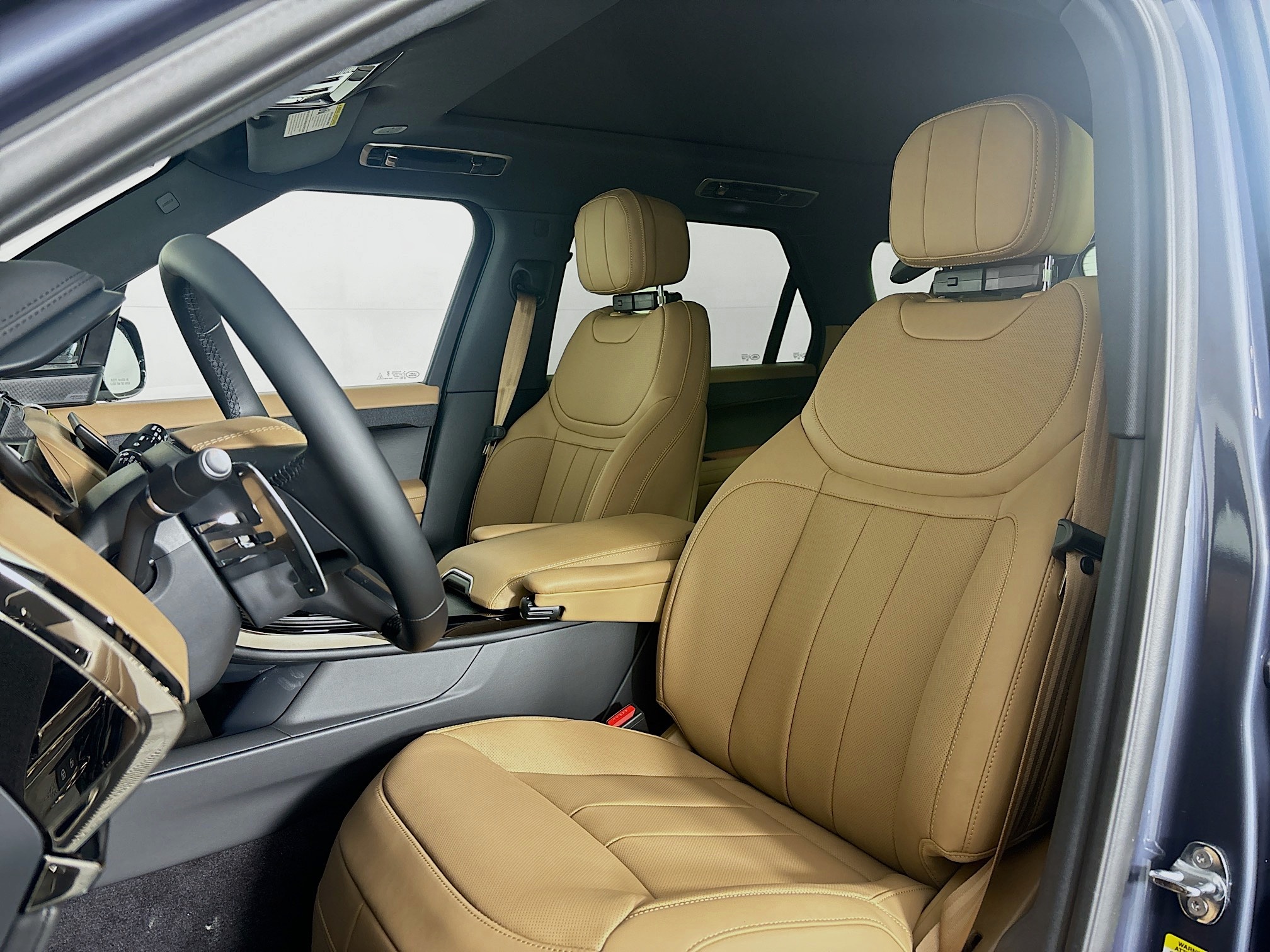 2025 Land Rover Range Rover Sport SE photo 21
